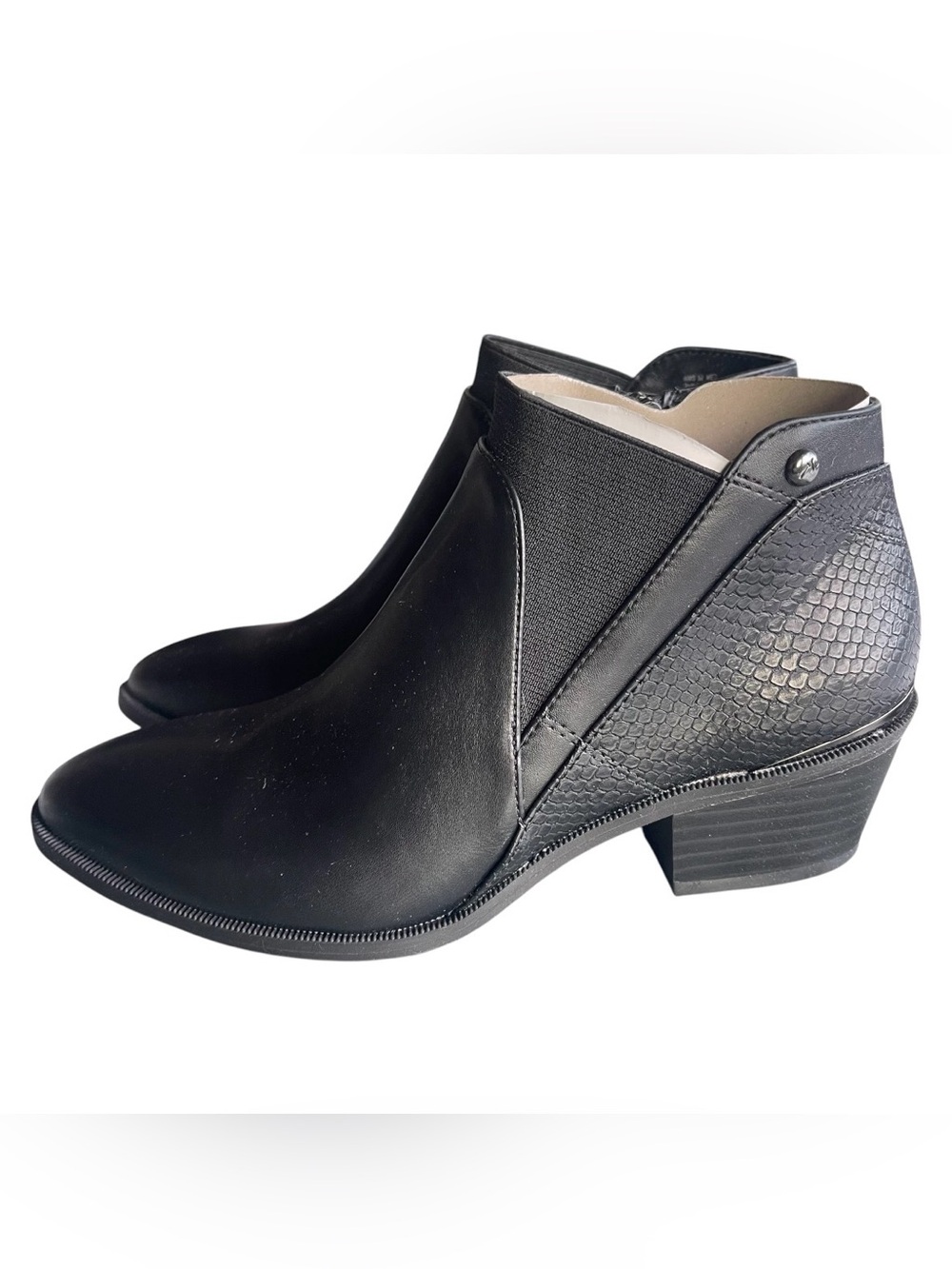 Simply Vera Vera Wang Skylark Faux Leather Black Booties 5.5 NEW
